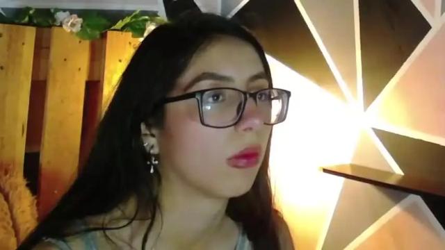 Image 2 of zoey_thin Stream on Chaturbate on 23 months ago