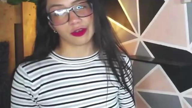 Image 3 of zoey_thin Stream on Chaturbate on 21 months ago