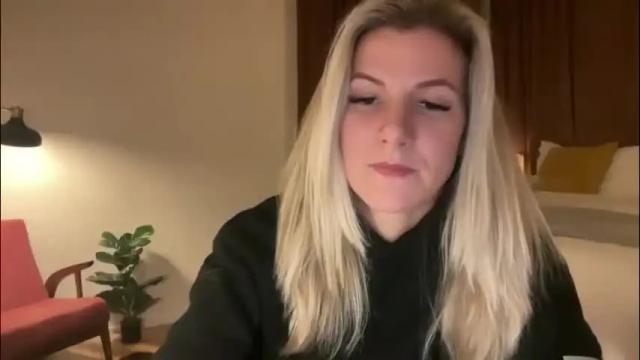 Image 2 of zoeydanner Stream on Chaturbate on 21 days ago