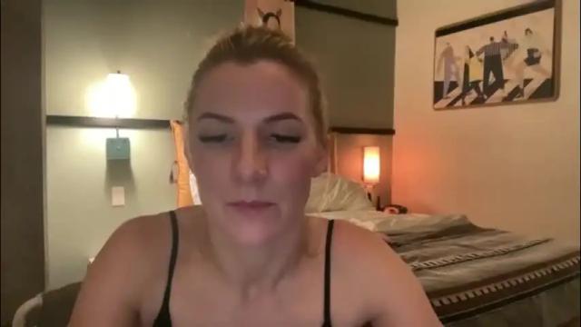 Image 7 of zoeydanner Stream on Chaturbate on 20 days ago