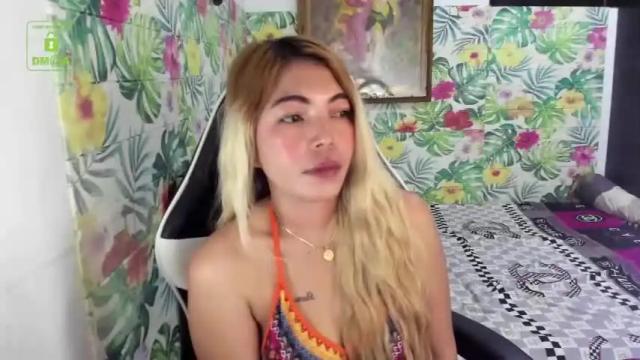 Image 4 of zoeymiles Stream on Chaturbate on 16 months ago