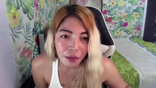 Image 12 of zoeymiles Stream on Chaturbate on 16 months ago