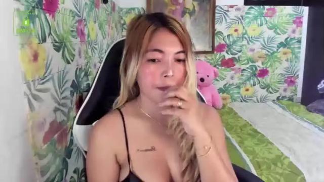 Image 11 of zoeymiles Stream on Chaturbate on 16 months ago