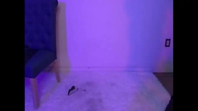 Image 11 of zoeymonroe Stream on Chaturbate on 28 months ago