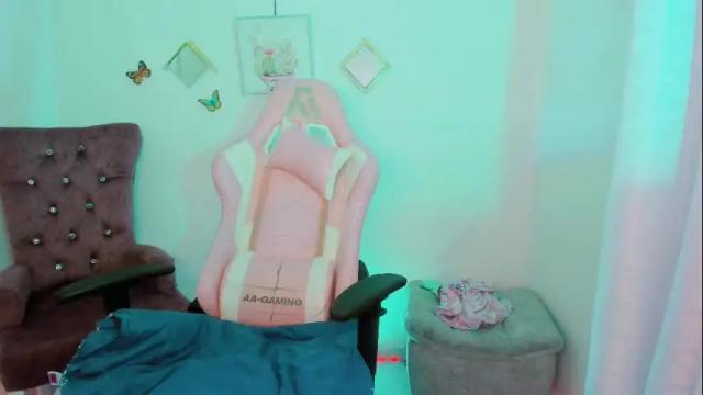 Image 12 of zooeybelair Stream on Chaturbate on 12 days ago