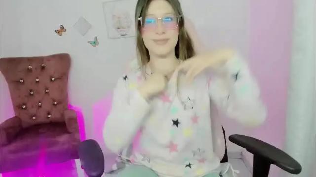 Image 4 of zooeybelair Stream on Chaturbate on 6 days ago