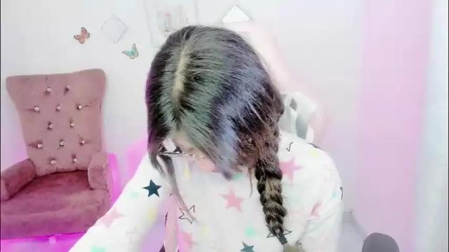 Image 4 of zooeybelair Stream on Chaturbate on 1 day ago