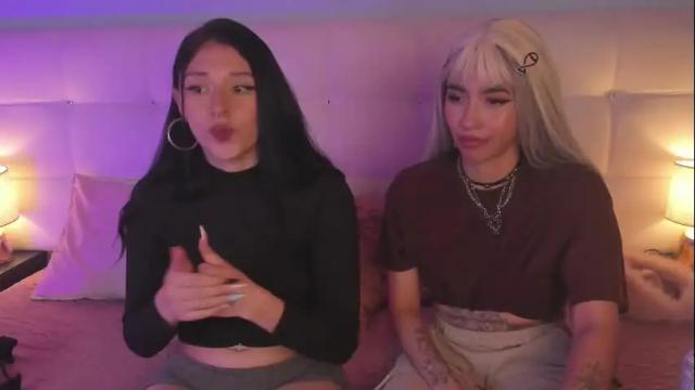 Image 10 of zowi_hottiee Stream on Chaturbate on 1 month ago