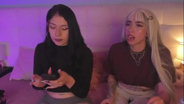 Image 12 of zowi_hottiee Stream on Chaturbate on 1 month ago