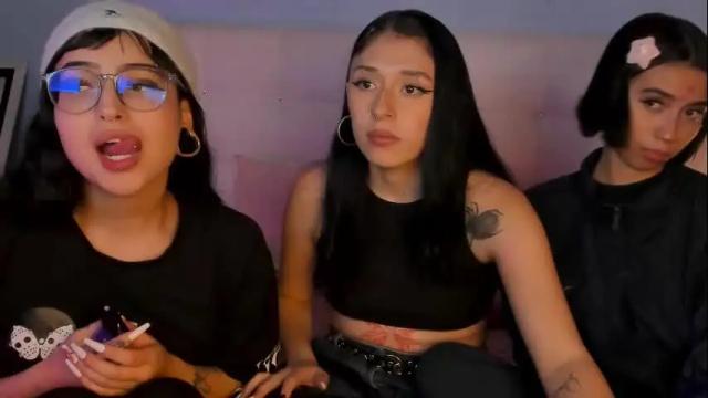 Image 10 of zowi_hottiee Stream on Chaturbate on 1 month ago
