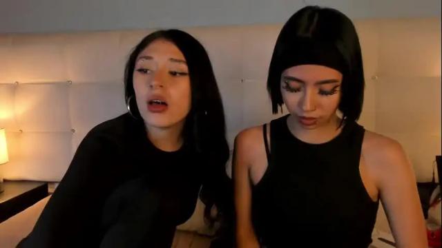 Image 12 of zowi_hottiee Stream on Chaturbate on 1 month ago