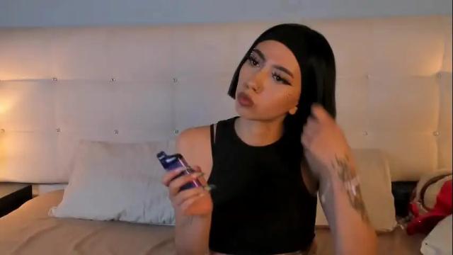 Image 2 of zowi_hottiee Stream on Chaturbate on 1 month ago