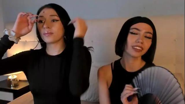 Image 3 of zowi_hottiee Stream on Chaturbate on 1 month ago