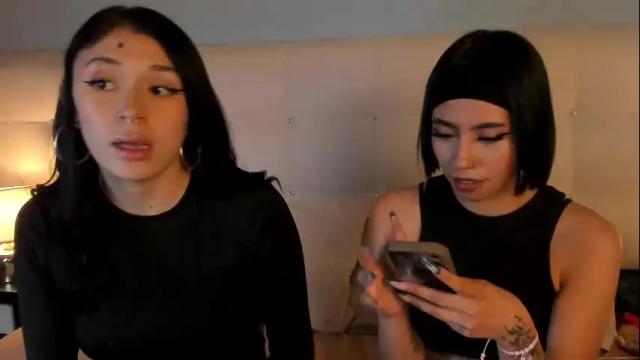 Image 4 of zowi_hottiee Stream on Chaturbate on 1 month ago