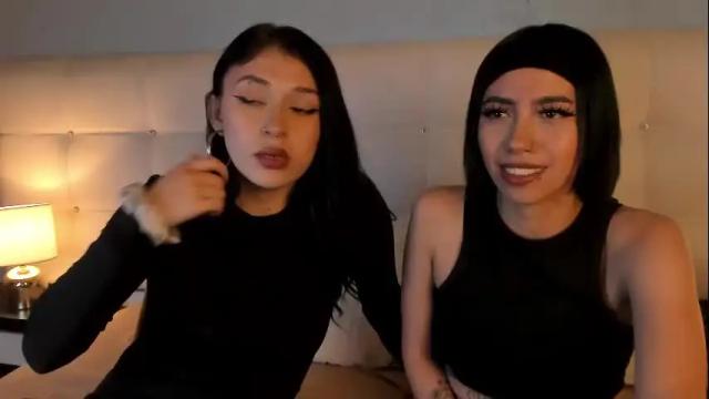 Image 6 of zowi_hottiee Stream on Chaturbate on 1 month ago