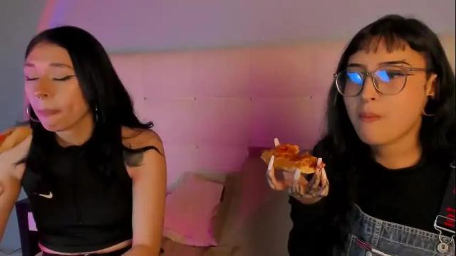 Thumbnail 1, zowi_hottiee's Stream at Chaturbate, 1 month ago