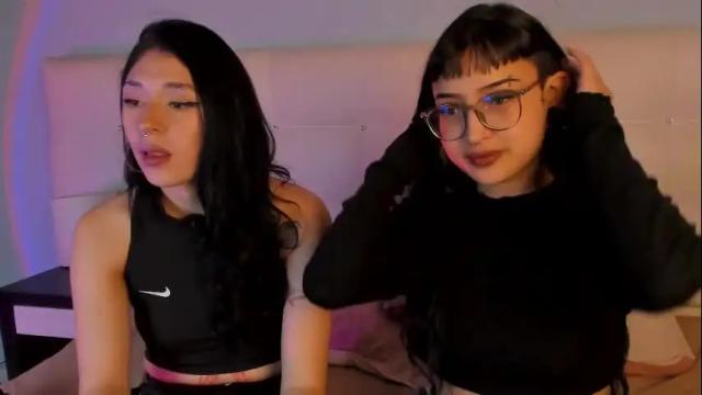 Image 11 of zowi_hottiee Stream on Chaturbate on 1 month ago