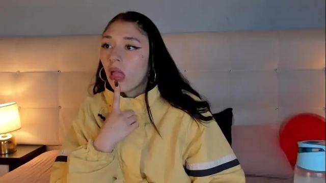 Thumbnail 1, zowi_hottiee's Stream at Chaturbate, 1 month ago
