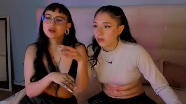 Image 10 of zowi_hottiee Stream on Chaturbate on 1 month ago