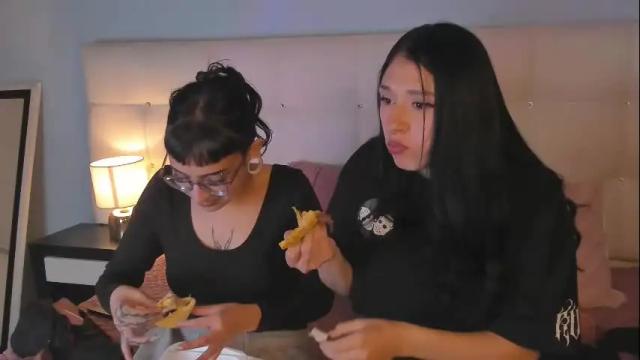 Thumbnail 1, zowi_hottiee's Stream at Chaturbate, 14 days ago
