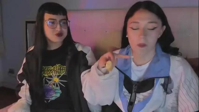 Image 2 of zowi_hottiee Stream on Chaturbate on 11 days ago