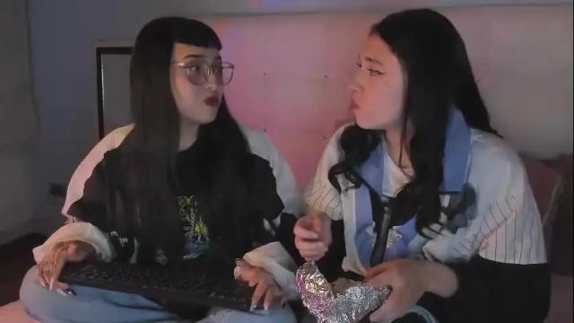 Image 6 of zowi_hottiee Stream on Chaturbate on 11 days ago