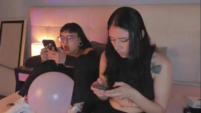 Thumbnail 2, zowi_hottiee's Stream at Chaturbate, 1 day ago