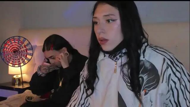 Image 2 of zowi_hottiee Stream on Chaturbate on 2 months ago