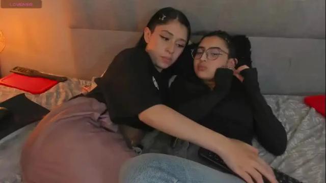 Image 12 of zowi_hottiee Stream on Chaturbate on 2 months ago