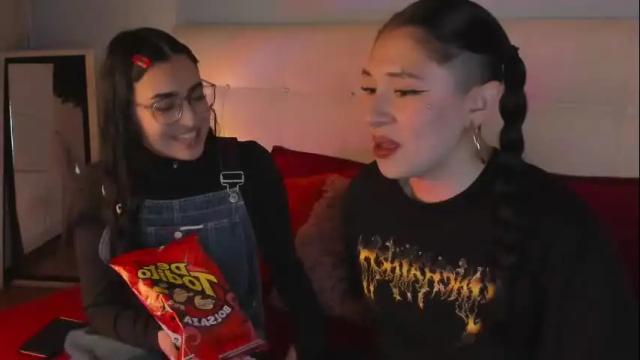 Image 7 of zowi_hottiee Stream on Chaturbate on 1 month ago