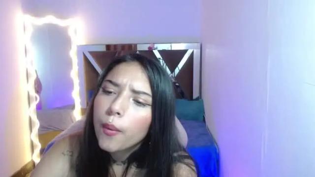 Image 7 of zuli_tay Stream on Chaturbate on 15 months ago