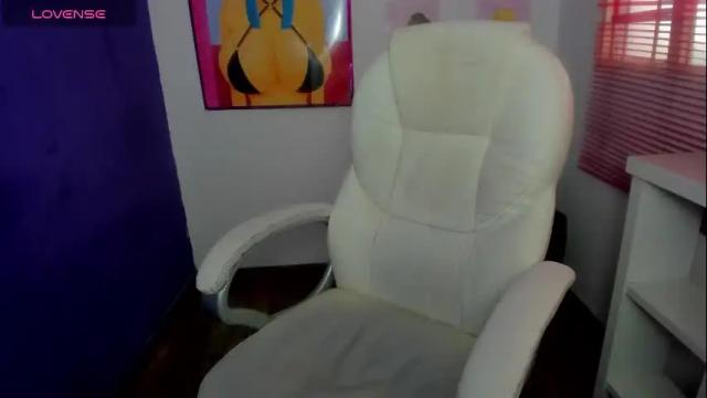 Image 2 of zulika_ Stream on Chaturbate on 1 month ago