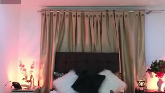 Image 2 of zuly_zahir_01 Stream on Chaturbate on 3 days ago