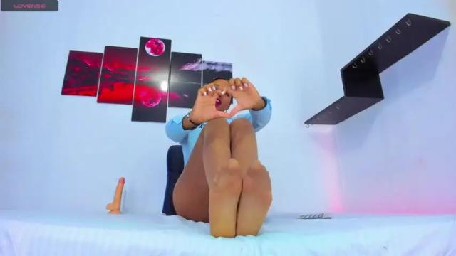 Thumbnail 3, zuri_rosse's Stream at Chaturbate, 14 months ago