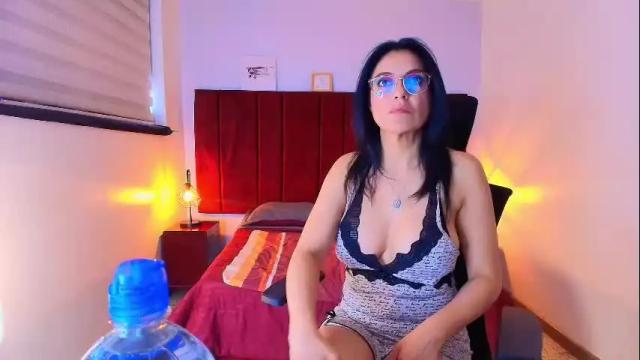 Image 12 of zuzana21 Stream on Chaturbate on 1 month ago