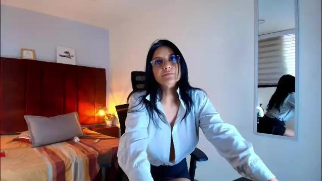 Image 11 of zuzana21 Stream on Chaturbate on 1 month ago
