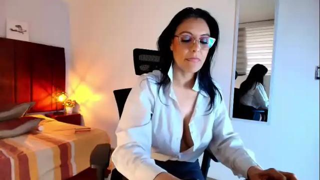 Image 12 of zuzana21 Stream on Chaturbate on 1 month ago