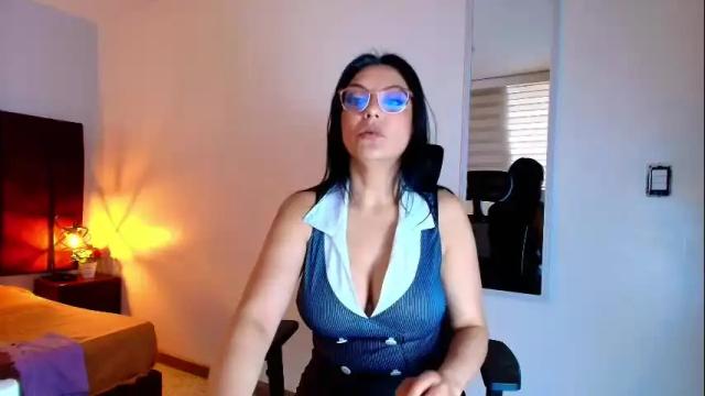 Image 8 of zuzana21 Stream on Chaturbate on 1 month ago