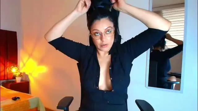 Image 6 of zuzana21 Stream on Chaturbate on 24 days ago
