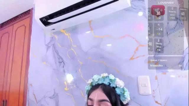 Image 8 of zyle_boobs_ Stream on Chaturbate on 1 month ago