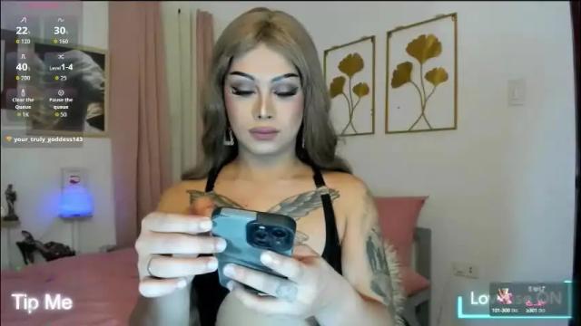 Image 2 of zyradom Stream on Chaturbate on 1 month ago