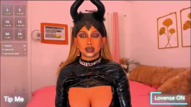 Image 8 of zyradom Stream on Chaturbate on 26 days ago