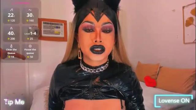 Image 2 of zyradom Stream on Chaturbate on 2 months ago