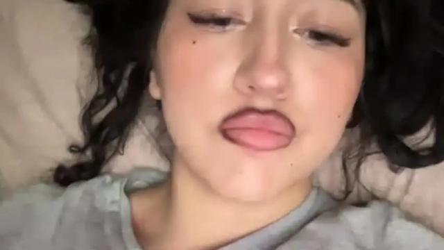 Image 12 of zzzdoll Stream on Chaturbate on 21 days ago